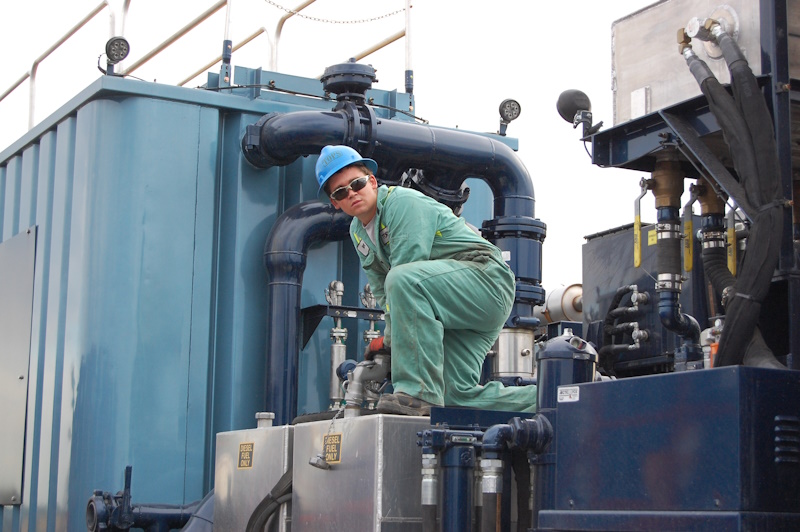 TOPS - ALPHA CREW - Frist Frac Job 025